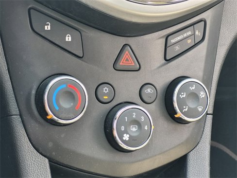 Used 2020 Chevrolet Sonic LS image 26