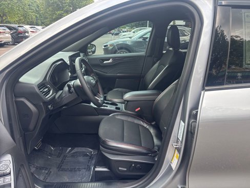 Used 2023 Ford Escape ST-Line w/ Tech Pack #1 image 9