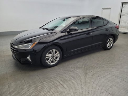 Used 2019 Hyundai Elantra SEL image 2