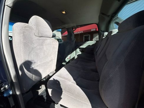 Used 2005 Chevrolet Avalanche LS w/ Onstar Plus Package image 28
