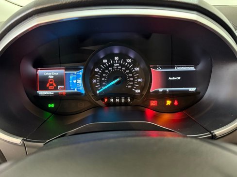 Used 2018 Ford Edge SEL w/ Equipment Group 201A image 32