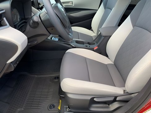 New 2025 Toyota Corolla LE image 10