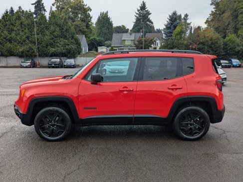 Used 2019 Jeep Renegade Sport image 2