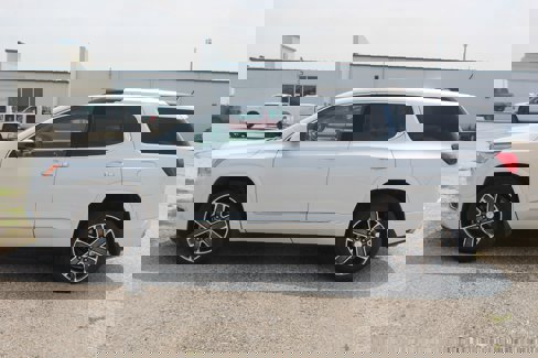 Used 2018 GMC Acadia Denali w/ LPO, Protection Package image 8