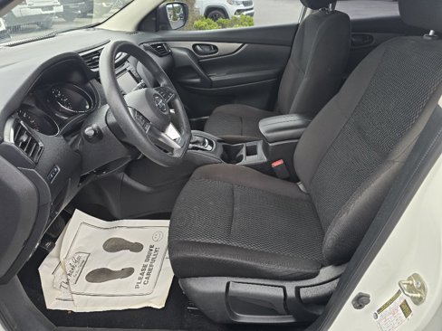 Used 2021 Nissan Rogue Sport S image 8
