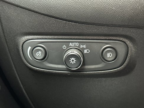 Used 2021 Chevrolet Equinox Premier image 32