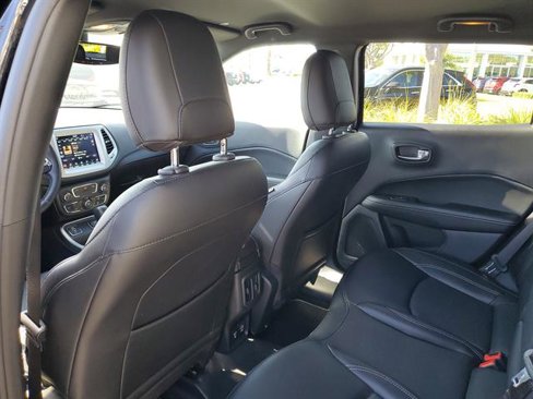 Used 2021 Jeep Compass Latitude image 30