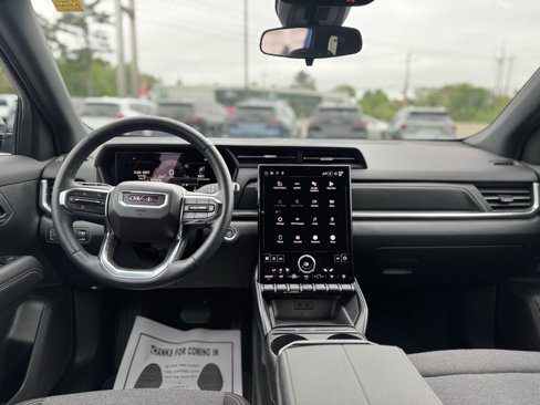 Used 2025 GMC Terrain Elevation image 12