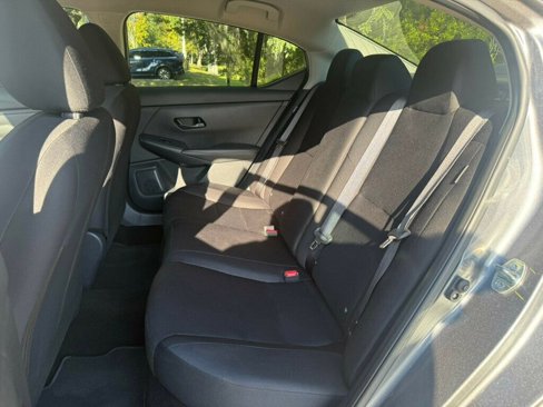 Used 2024 Nissan Sentra S image 7
