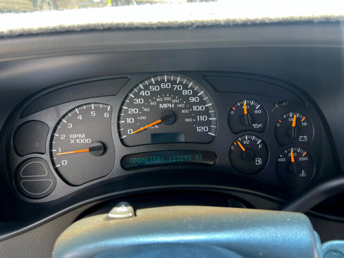 Used 2005 GMC Sierra 1500 W/T image 45