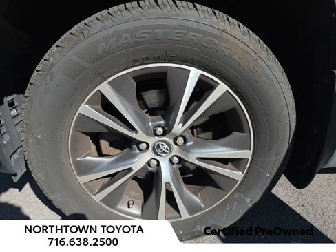 Used 2016 Toyota Highlander XLE image 13