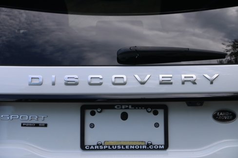 Used 2020 Land Rover Discovery Sport SE image 5