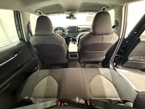 Used 2021 Toyota Camry LE image 16
