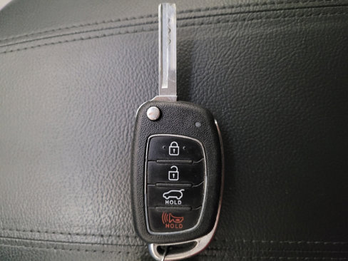 Used 2018 Hyundai Santa Fe Sport image 32