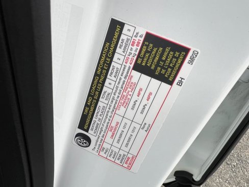 Used 2024 Nissan Ariya FWD image 54