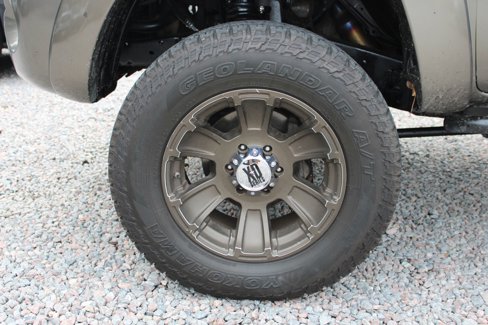 Used 2010 Toyota Tacoma 4x4 Double Cab w/ TRD Sport Pkg image 24