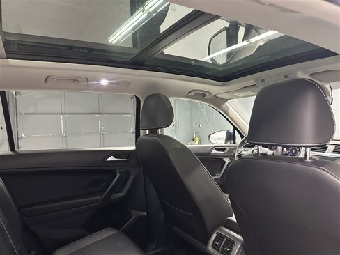 Used 2021 Volkswagen Tiguan SEL image 13