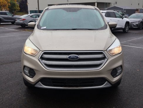 Used 2017 Ford Escape SE image 9