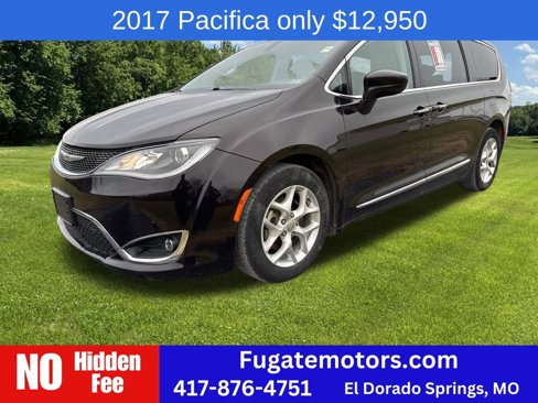 Used 2017 Chrysler Pacifica Touring-L Plus w/ Tire & Wheel Group image 1