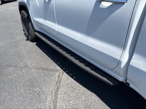 Used 2023 GMC Sierra 1500 SLT w/ X31 Off-Road Package image 14
