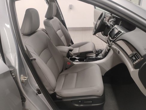 Used 2016 Honda Accord EX-L image 24