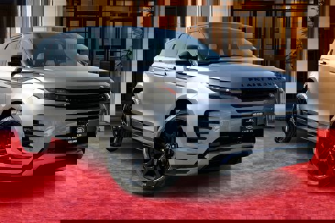 Used 2024 Land Rover Range Rover Evoque Dynamic SE image 9