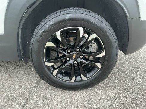 Used 2023 Chevrolet TrailBlazer LT w/ Convenience Package image 14
