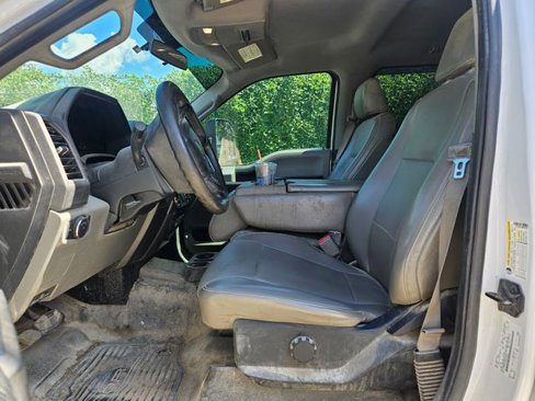 Used 2017 Ford F250 XL w/ Power Equipment Group image 6