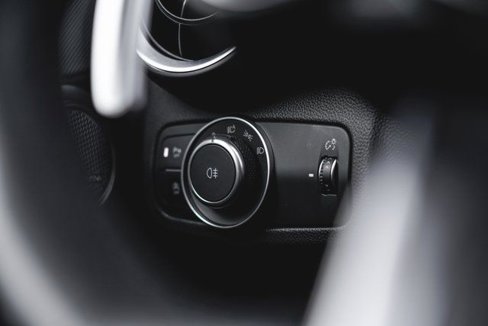 Used 2022 Alfa Romeo Stelvio Veloce image 27