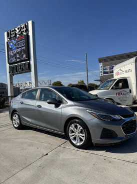 Used 2019 Chevrolet Cruze LT w/ Convenience Package image 5