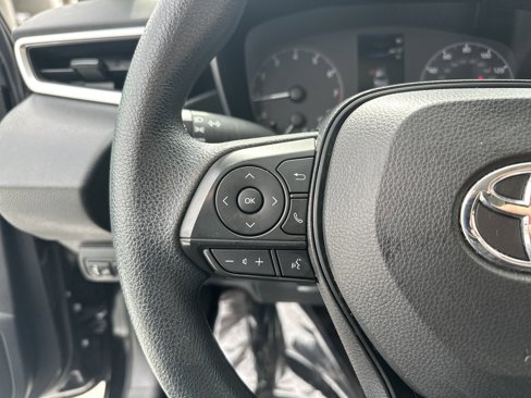 Used 2023 Toyota Corolla LE image 19