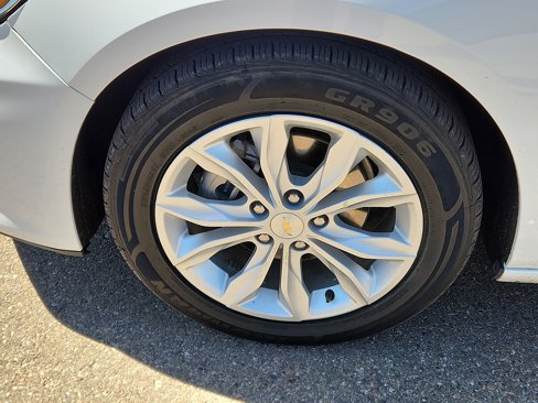 Used 2024 Chevrolet Malibu LT image 7