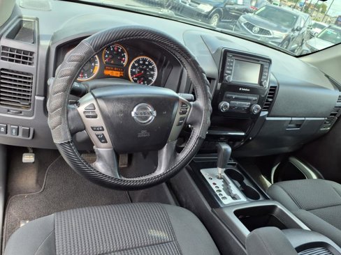 Used 2015 Nissan Titan SV w/ SV Value Truck Package image 11