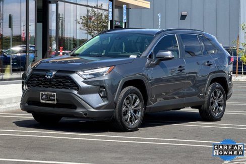 Used 2022 Toyota RAV4 XLE Premium image 8
