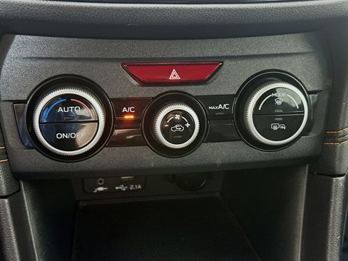 Used 2021 Subaru Crosstrek 2.0i Premium image 16