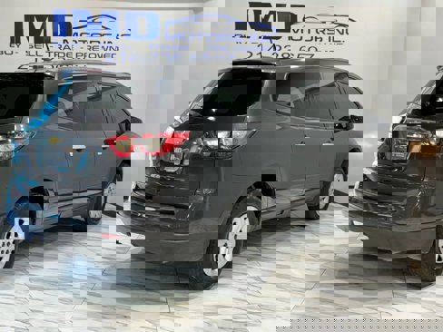 Used 2017 Chevrolet Traverse LS image 7