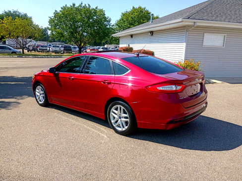 Used 2014 Ford Fusion SE image 3