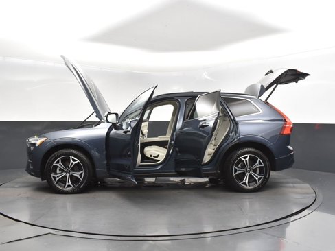 Used 2022 Volvo XC60 B5 Momentum w/ Climate Package image 46