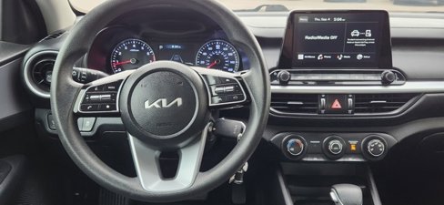 Used 2023 Kia Forte LXS w/ LXS Technology Package image 5