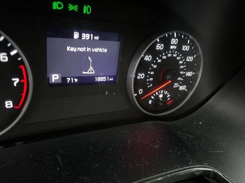 Used 2023 Kia Seltos S w/ Navigation Package image 13