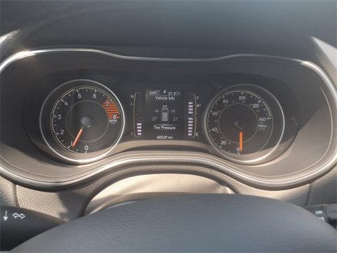 Used 2021 Jeep Cherokee Latitude Lux image 15