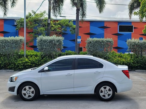 Used 2015 Chevrolet Sonic LS image 8