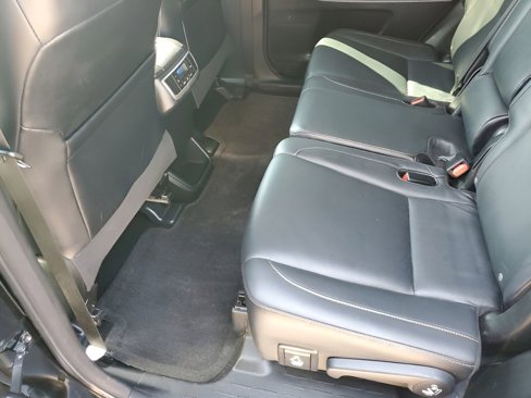 Used 2016 Toyota Highlander XLE image 20