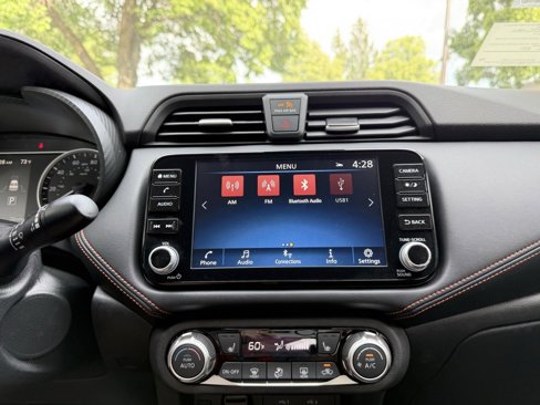 New 2025 Nissan Versa SR w/ Trunk Package image 31