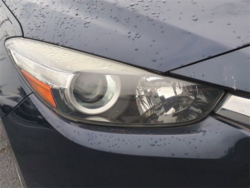 Used 2017 MAZDA MAZDA3 Grand Touring image 10