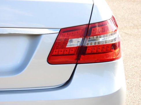 Used 2013 Mercedes-Benz E 350 Sedan image 19