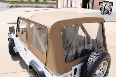 Used 1990 Jeep Wrangler S image 12