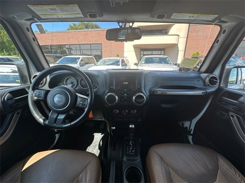 Used 2016 Jeep Wrangler Unlimited Sahara image 16