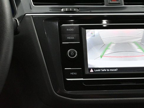 Used 2022 Volkswagen Tiguan S image 21