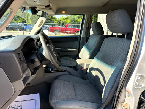 Used 2006 Jeep Commander 4WD image 11